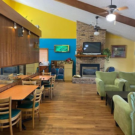 America'S Stay Inn Stewartville Экстерьер фото